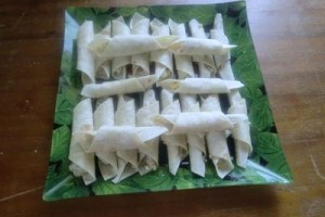 Рулет из лаваша с печенью трески