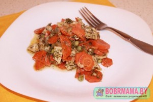 Тушенная куриная грудка с овощами