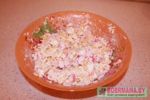 Салат с крабовыми палочками